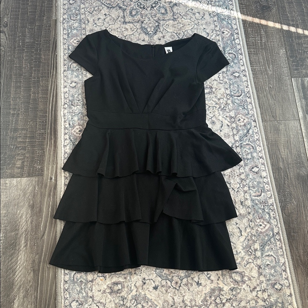 Andrew Marc black flouncy dress with back zip (medium)
